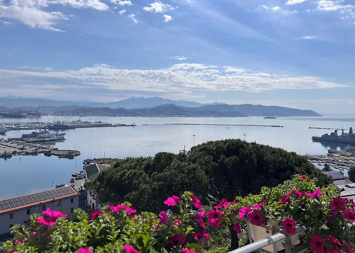 foto di Villa dei Poeti La Spezia